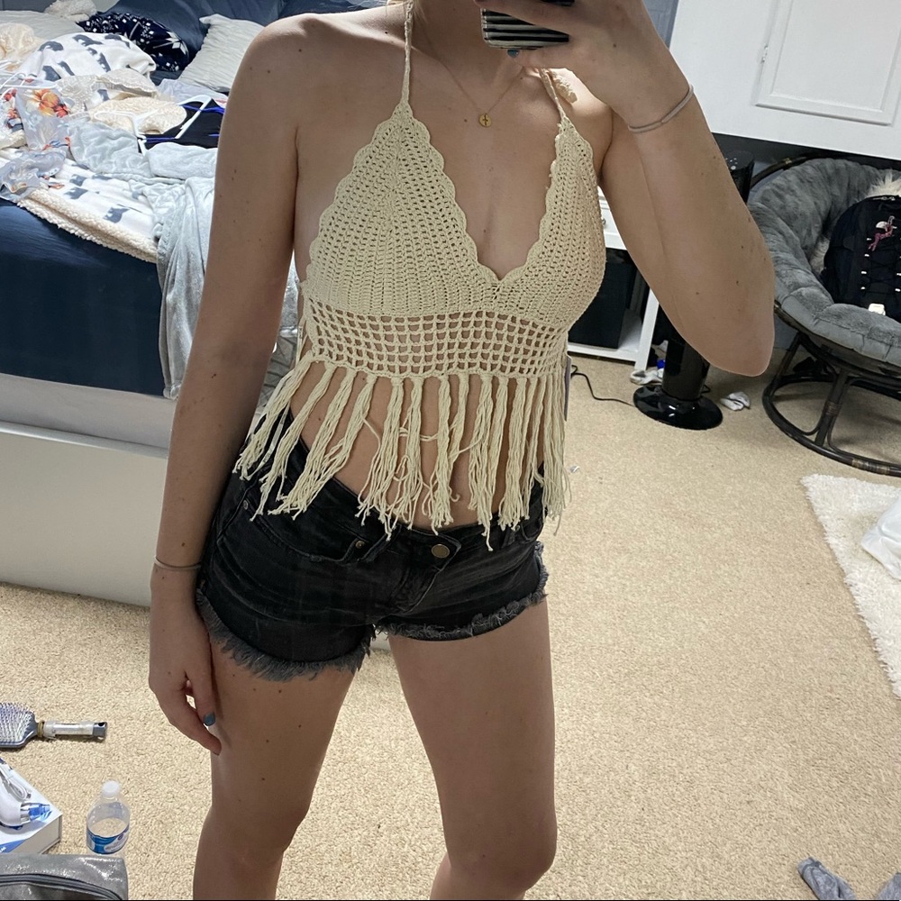 Tillys crop top